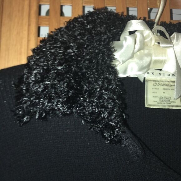 MAX STUDIO BLACK button sweater with faux fur collar - Picture 3 of 7